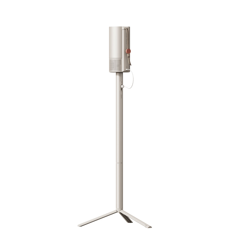 屋外映画用のXGIMI MoGo 3 Pro携帯用プロジェクターは、電源ベーススタンドと一緒に使用して、より良い位置に配置できます。